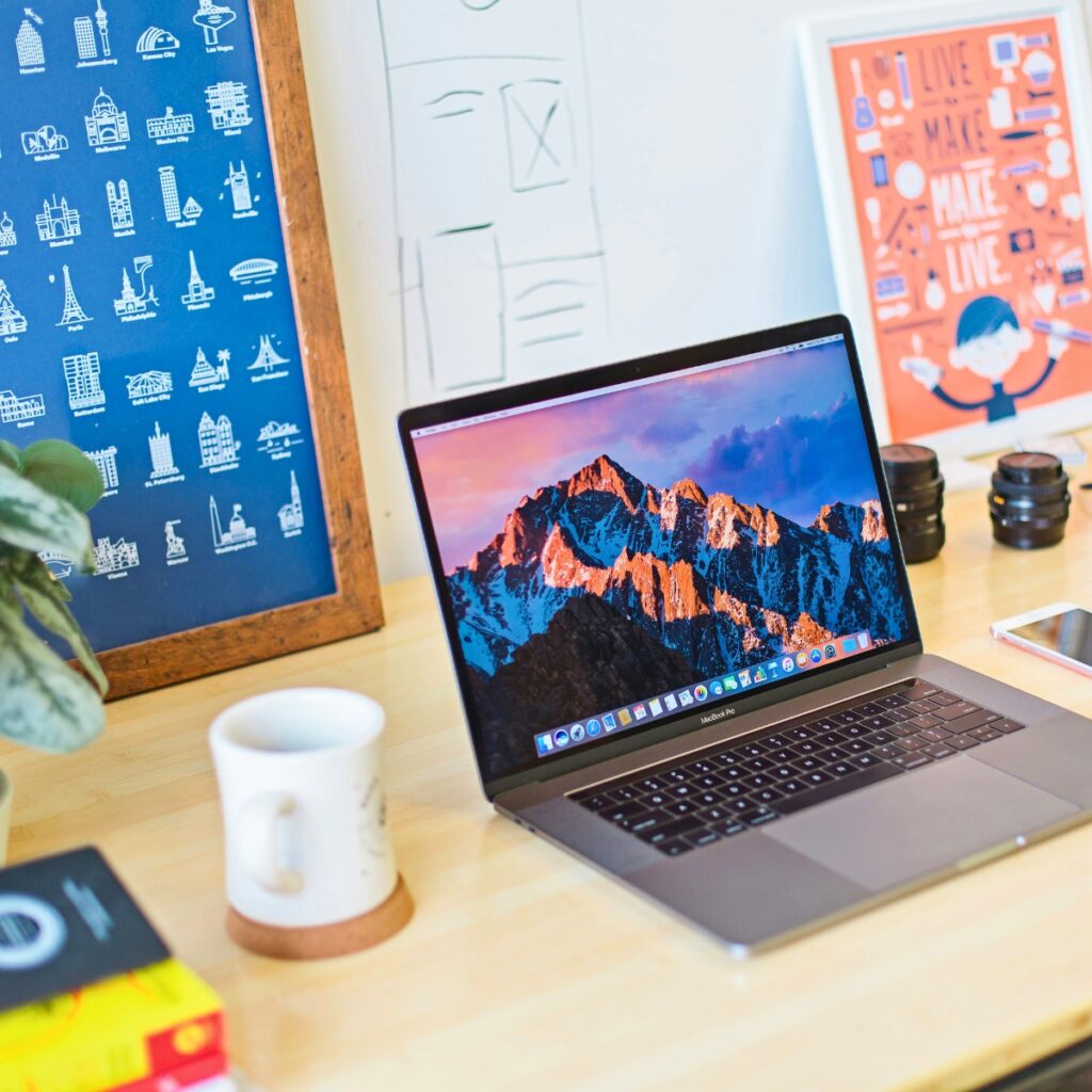 organized_laptop_file_management_software_small_business